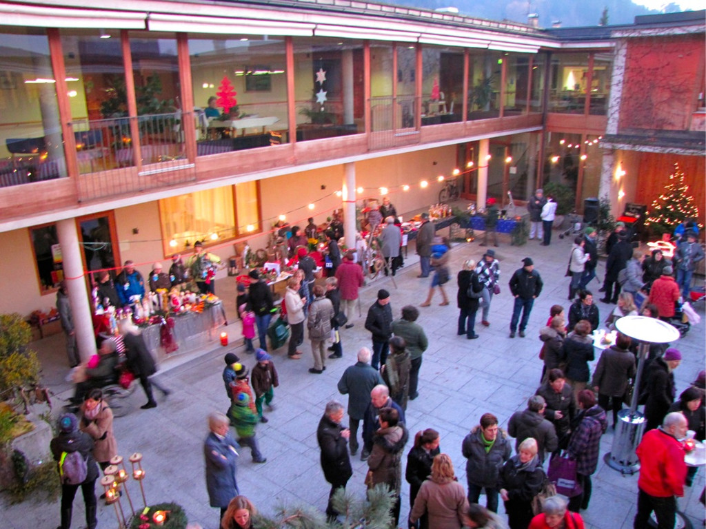 BK_adventbasar_haus_nofels 2_jpg-1322253265