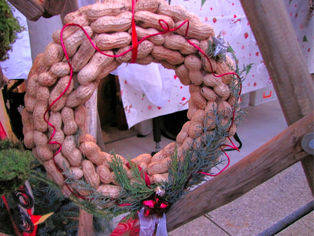 BK_adventbasar_haus_nofels 6_jpg-1322253289