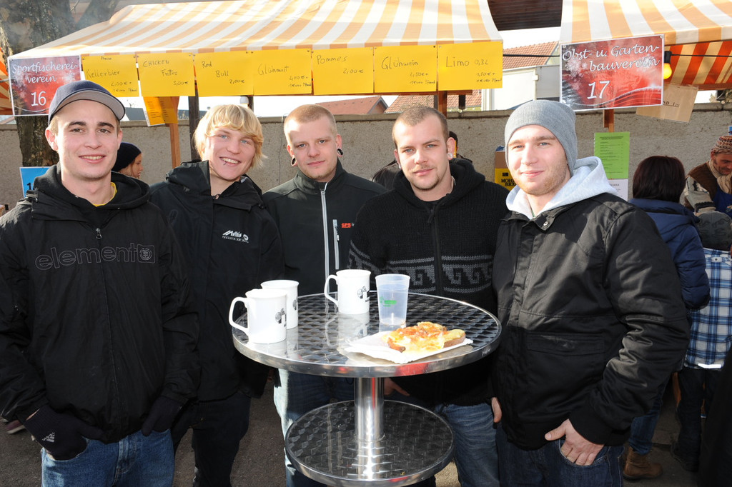 WeihnachtsmarktMaeder234.JPG