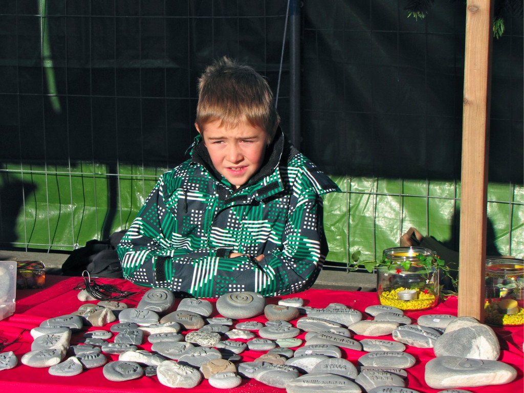 BK_adventmarkt_mit_nikolobesuch_gisingen 2_jpg-1322425143
