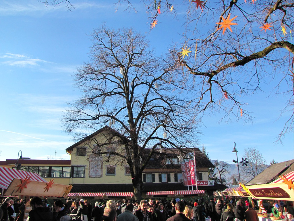 BK_adventmarkt_mit_nikolobesuch_gisingen 1_jpg-1322425134