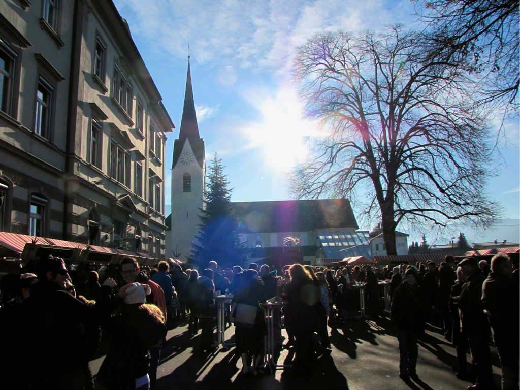 BK_adventmarkt_mit_nikolobesuch_gisingen 4_jpg-1322425158
