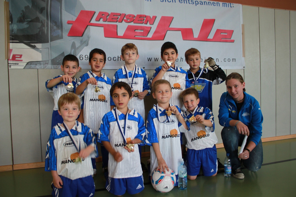 Fu__ball Nachwuchs U 7 HALLE 27-11-2011 _7__jpg-1322429615