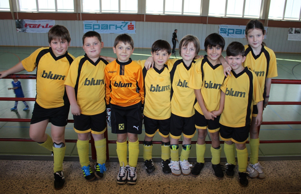 Fu__ball Nachwuchs U 9 HALLE 27-11-2011 _8__jpg-1322429651