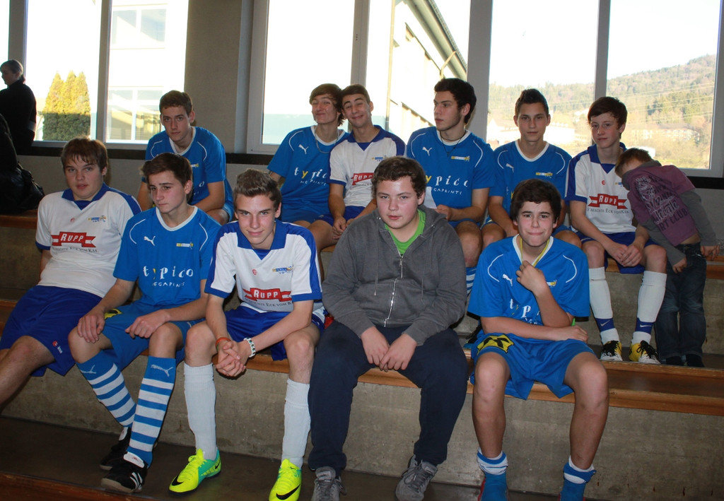 Fu__ball Nachwuchs U 17 HALLE 27-11-2011 _8__jpg-1322429769