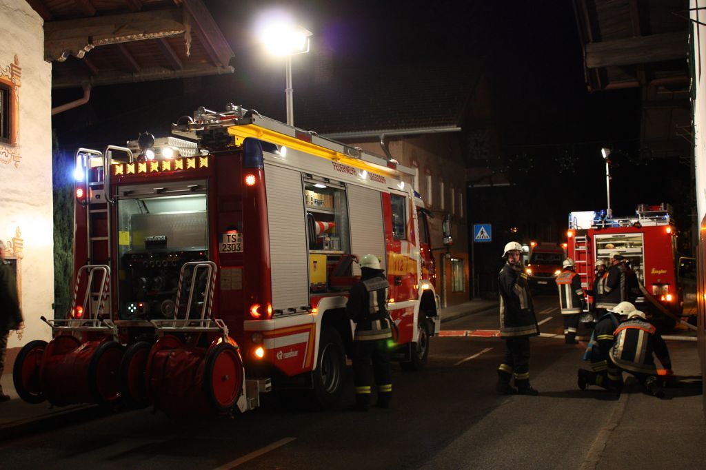 normal_27112011wtdachstuhlbrandaktivnews13.jpg