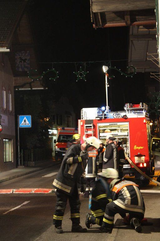 normal_27112011wtdachstuhlbrandaktivnews15.jpg