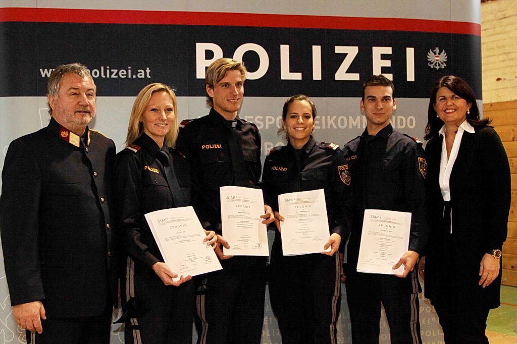 normal_28112011pischuellerffaktivnews_27.jpg