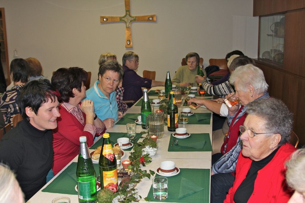 BK_Ortsb__uerinnen Advent 32_jpg-1322651234