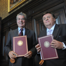 Bundespräsident Heinz Fischer erhielt von der Uni Wien das Goldene Doktordiplom