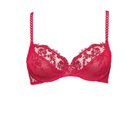 triumph_daring_temptation_W_STR_still_aw2011.jpg