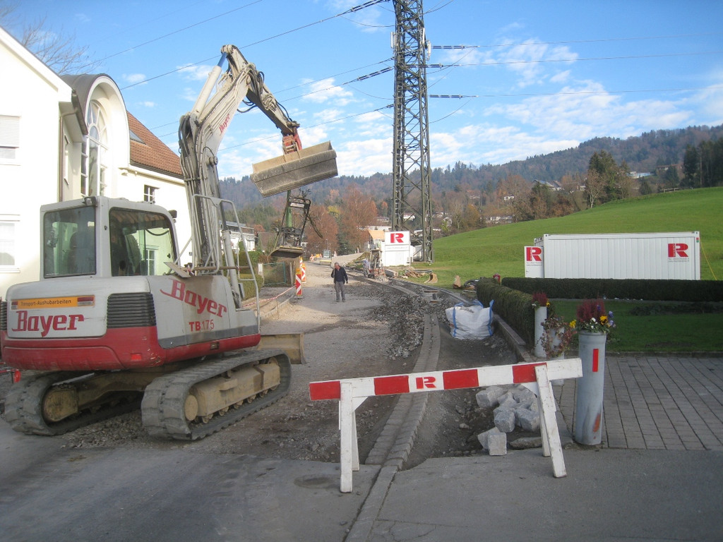 Gehsteig Pfaenderstra__e vor Asphaltierung 2011 _9__jpg-1322749244