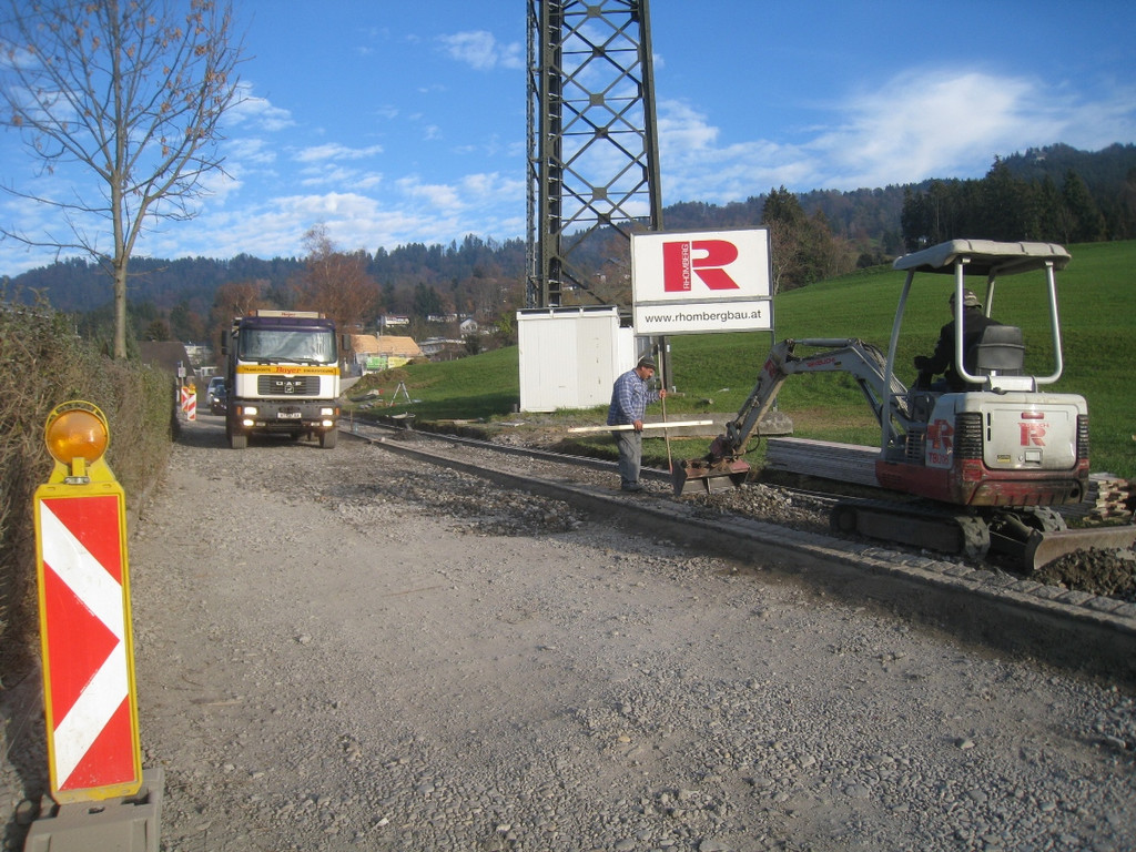 Gehsteig Pfaenderstra__e vor Asphaltierung 2011 _6__jpg-1322749226