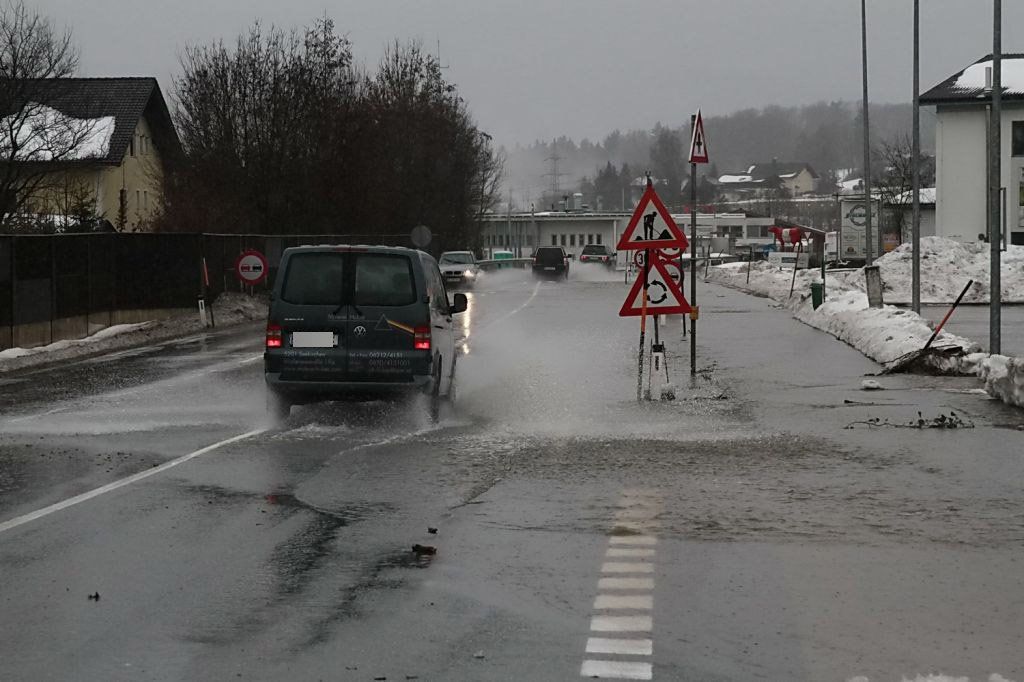 stra__ensperre_seekirchen_aktivnews.jpg