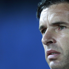 Gary Speed, November 2011: Der Fußball-Nationaltrainer von Wales wird erhängt in seinem Haus in Cheshire/England aufgefunden.