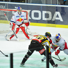 02122011eishockeymbaktivnews041.jpg