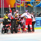 02122011eishockeymbaktivnews072.jpg