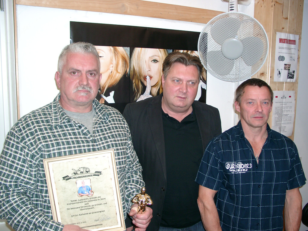 01010874_JPG-1322990215