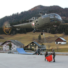 Hubschrauber bei Waldbrand