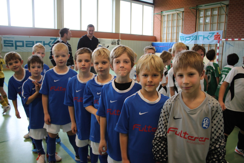 Fu__ball Nachwuchs U 8 HALLE 27-11-2011 _13__jpg-1323004399