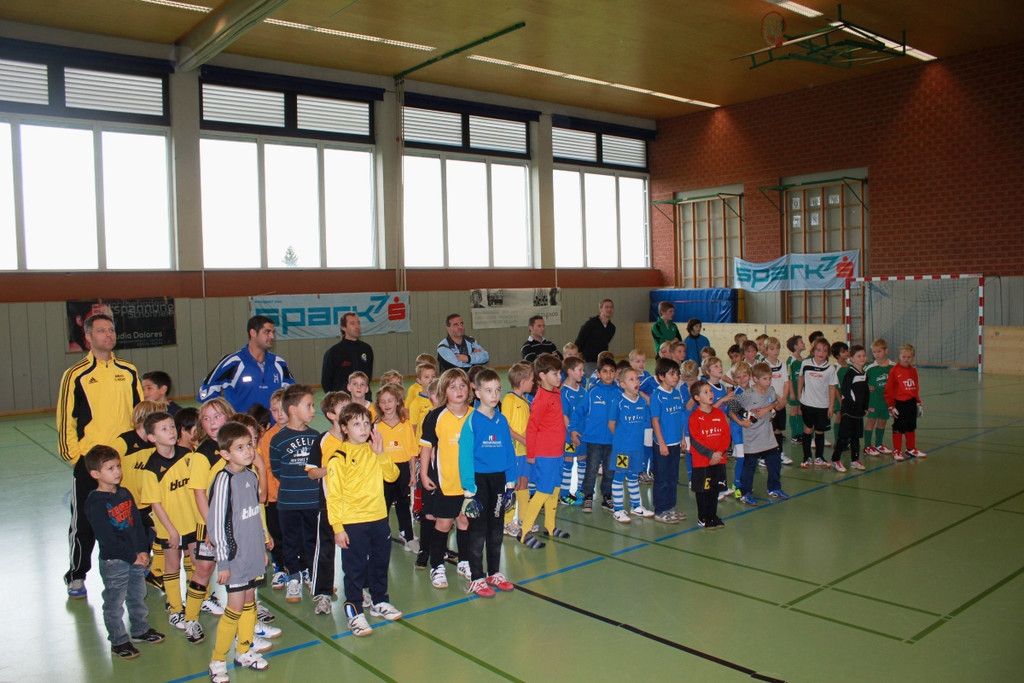 Fu__ball Nachwuchs U 8 HALLE 27-11-2011 _17__jpg-1323004413