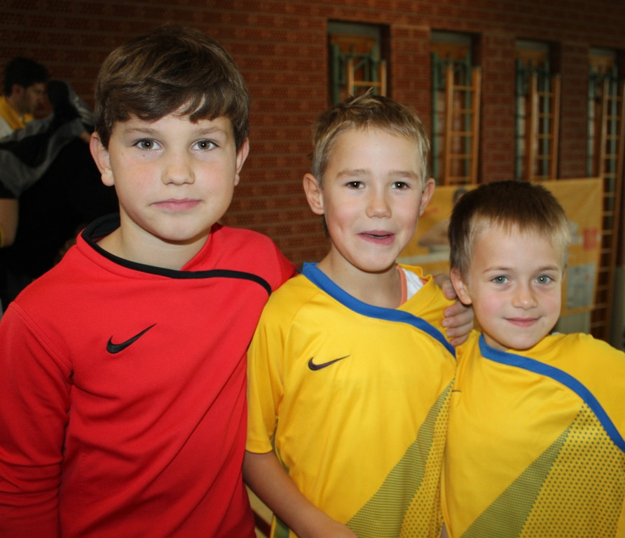 Fu__ball Nachwuchs U 8 HALLE 27-11-2011 _10__jpg-1323004387