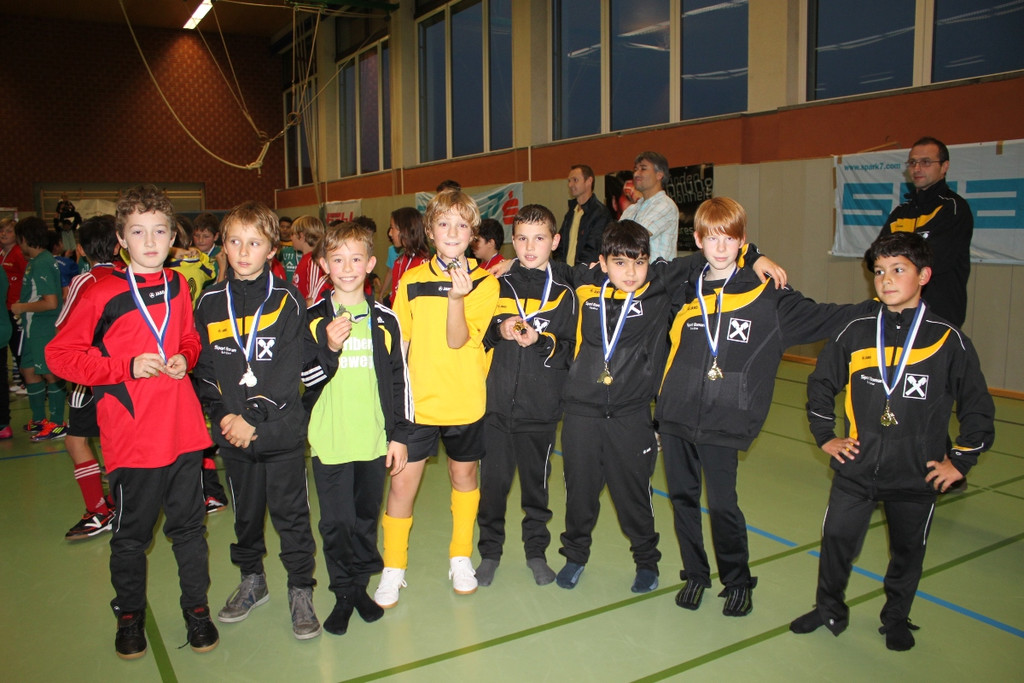 Fu__ball Nachwuchs U 11 HALLE 03-12-2011 _14__jpg-1323004472