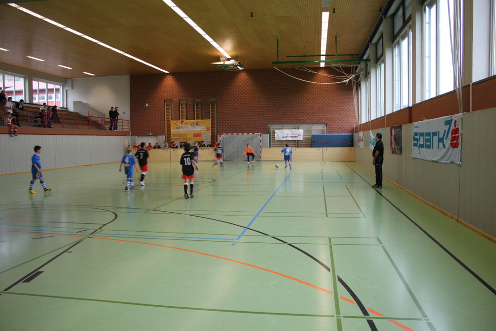 Fu__ball Nachwuchs U 13 HALLE 27-11-2011 _12__jpg-1323004524
