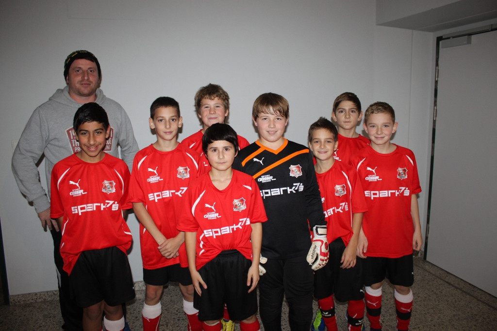 Fu__ball Nachwuchs U 13 HALLE 27-11-2011 _7__jpg-1323004508