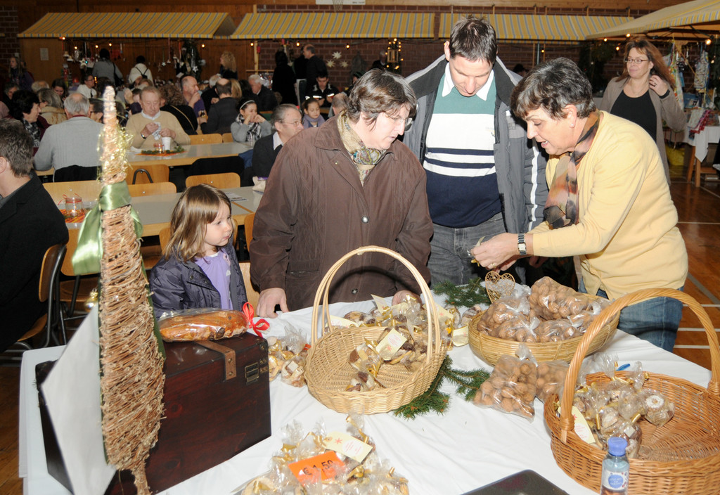 Adventmarkt Fu__ach 04_12_2011 30_jpg-1323016875