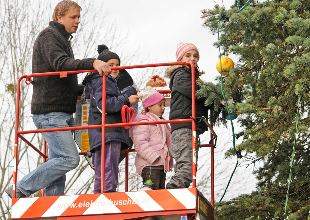 Adventmarkt Fu__ach 04_12_2011 83_jpg-1323017092