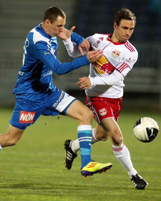 DI30229-20111204.jpg