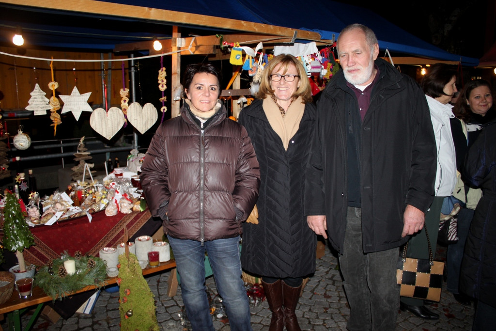 Adventzauber A Pfarrplatz 04-12-2011 _6__jpg-1323031643