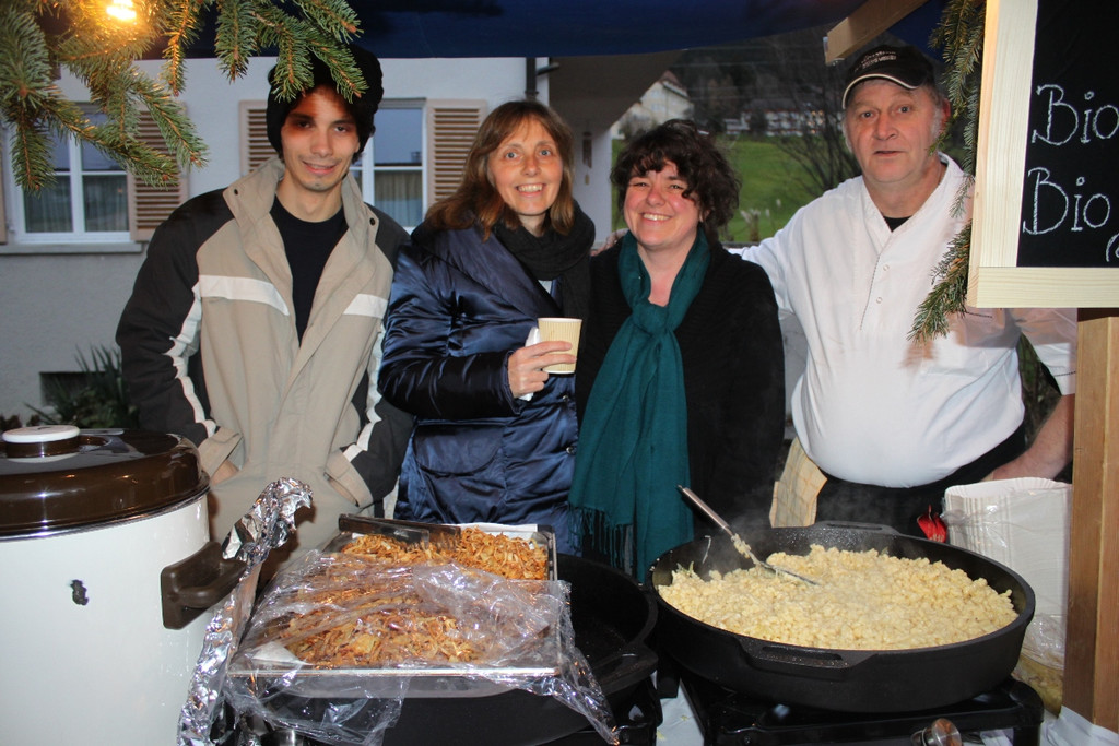 Adventzauber A Pfarrplatz 04-12-2011 _16__jpg-1323031715