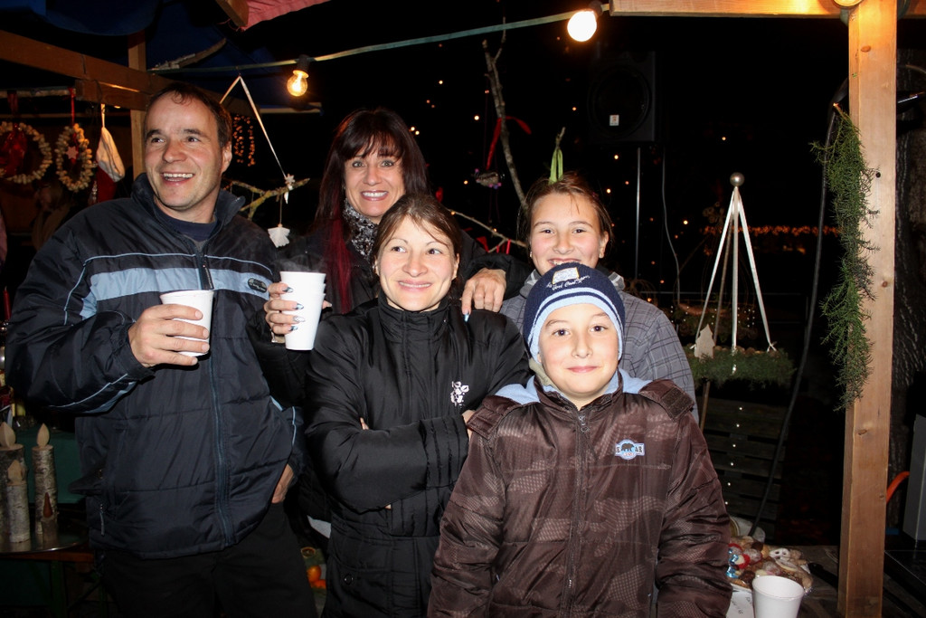 Adventzauber A Pfarrplatz 04-12-2011 _13__jpg-1323031698