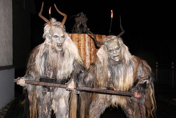 normal_03122011fmt_Krampusslauf1ex_0007.JPG