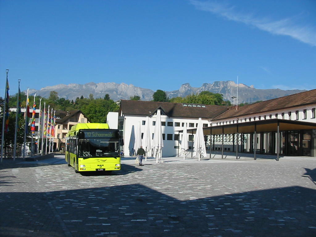 mit Bus 5_JPG-1323091360