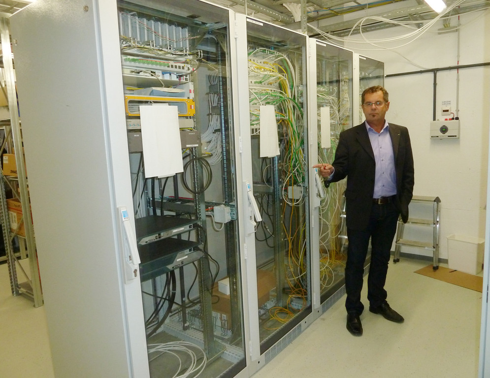 Spital9ServerraumEDV_jpg-1323167342