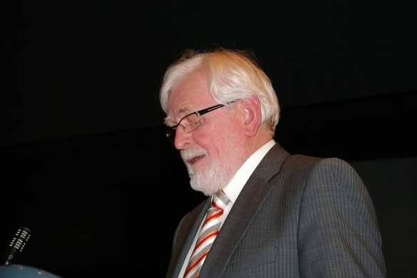 mini-bea_Pfarrer Herbert Spieler _72_.JPG