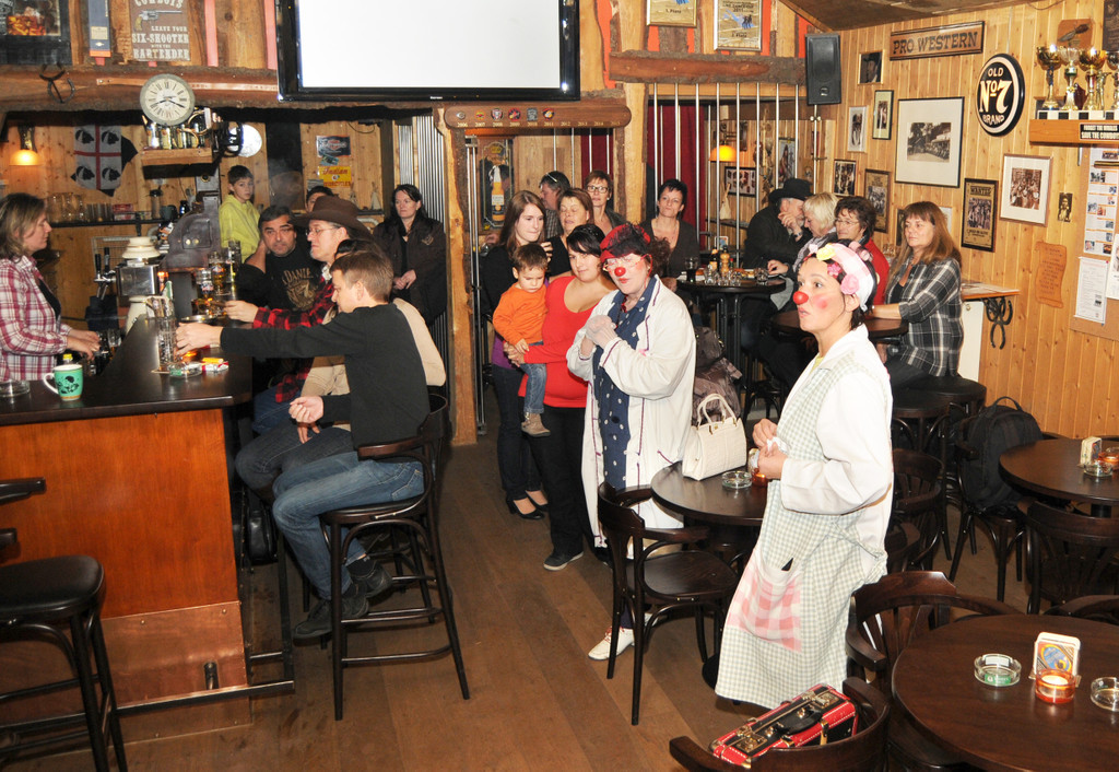 WesternClowns 07_12_2100 12_jpg-1323335567