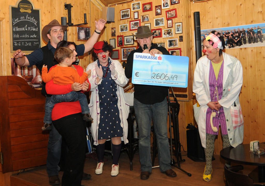 WesternClowns 07_12_2100 17_jpg-1323335611