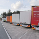 Lkw-Parkplätze überfüllt
