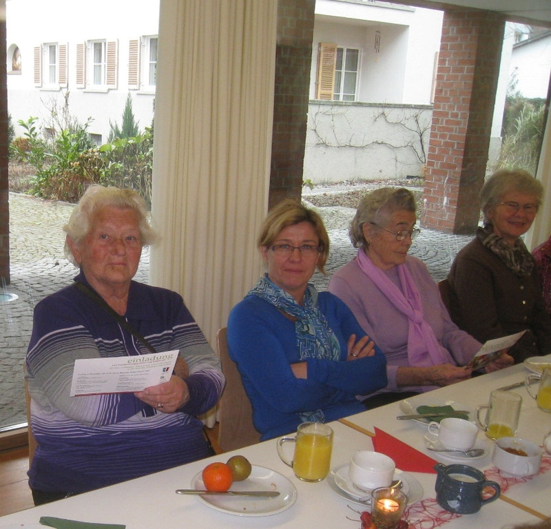 Baeuerinnen Leiblachtal Fruehstueck 2011 _10__jpg-1323588687
