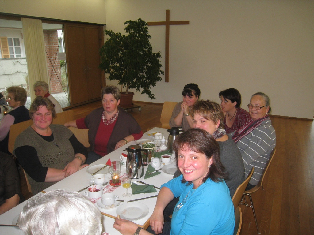 Baeuerinnen Leiblachtal Fruehstueck 2011 _8__jpg-1323588677
