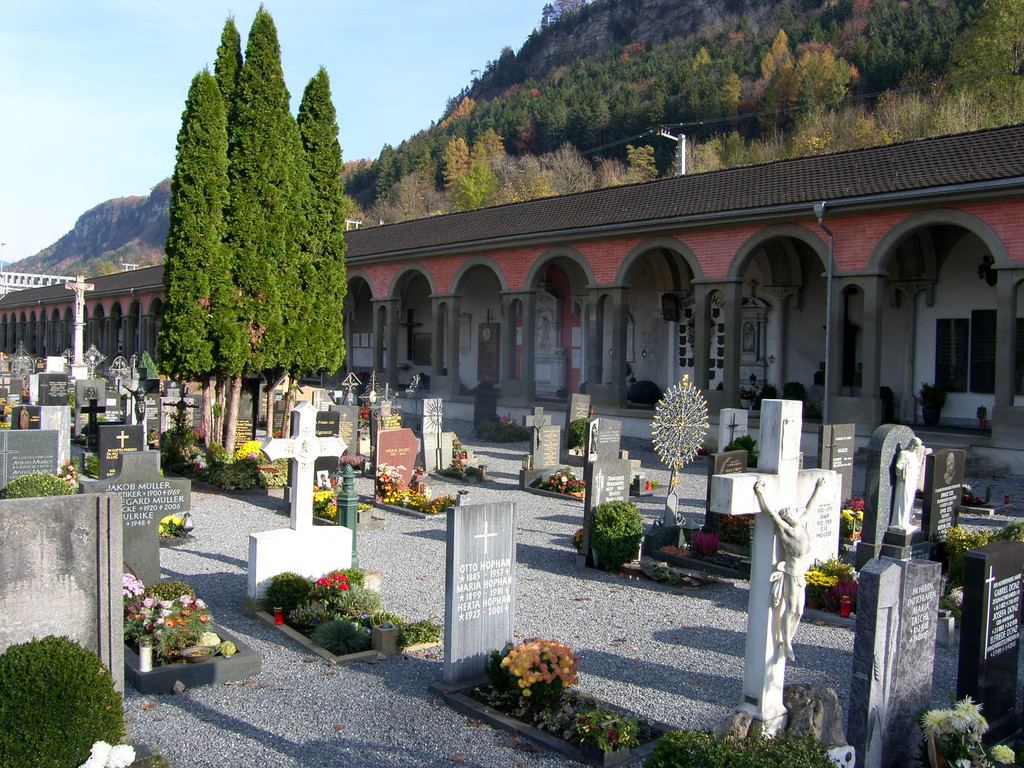 SH105681_JPG-1323618932