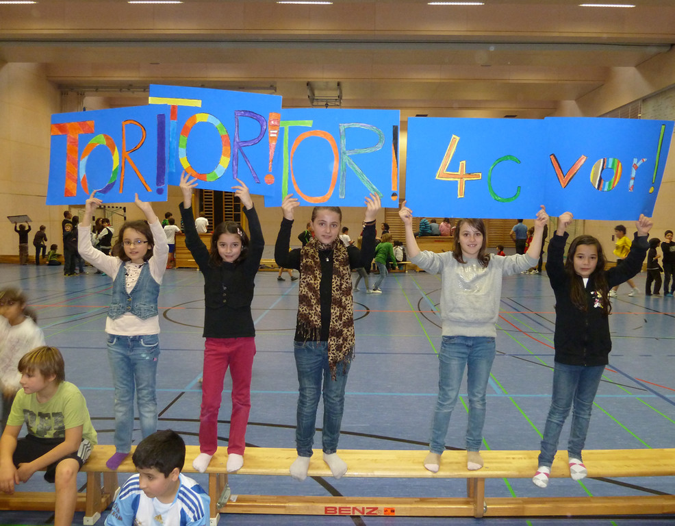 Ball9Fans_jpg-1323638153