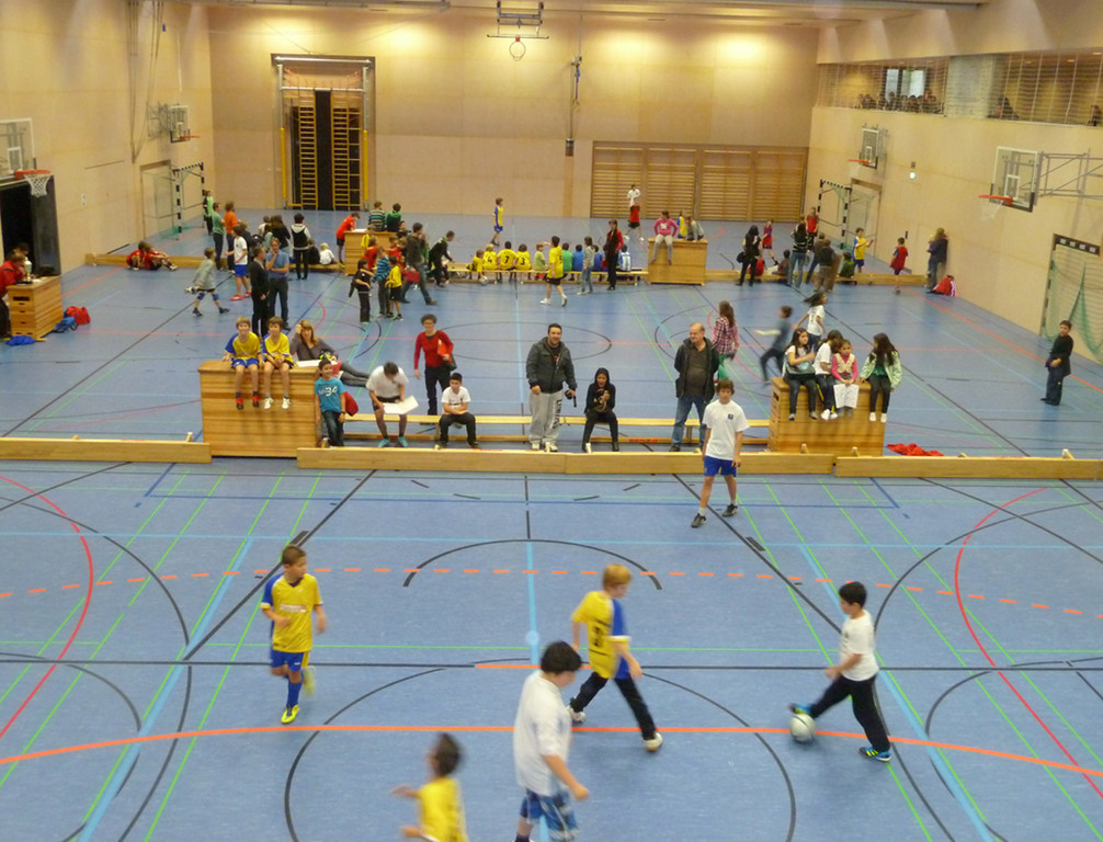 Ball3aHalle_jpg-1323638222