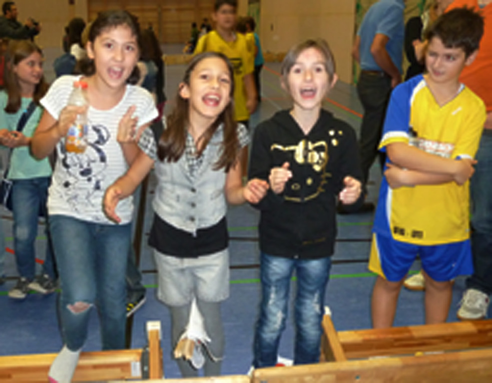 Ball13Fans_jpg-1323638279