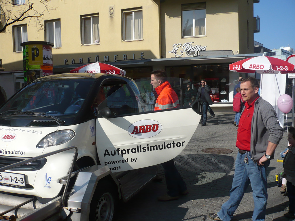 Aufprallsimulator Wochenmarkt.JPG
