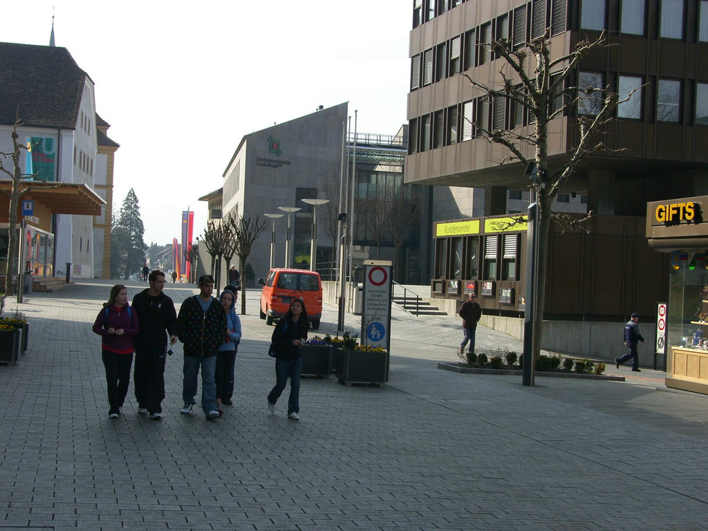 G__ste 09 1a_JPG-1323688158